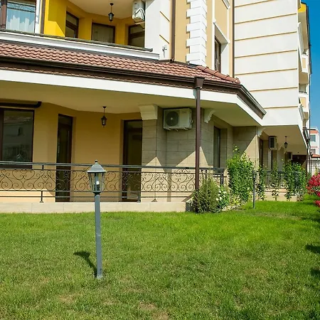 Emilia Romana Apartment Ravda